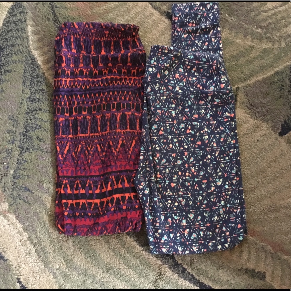 Bundle of Two Lularoe Leggings